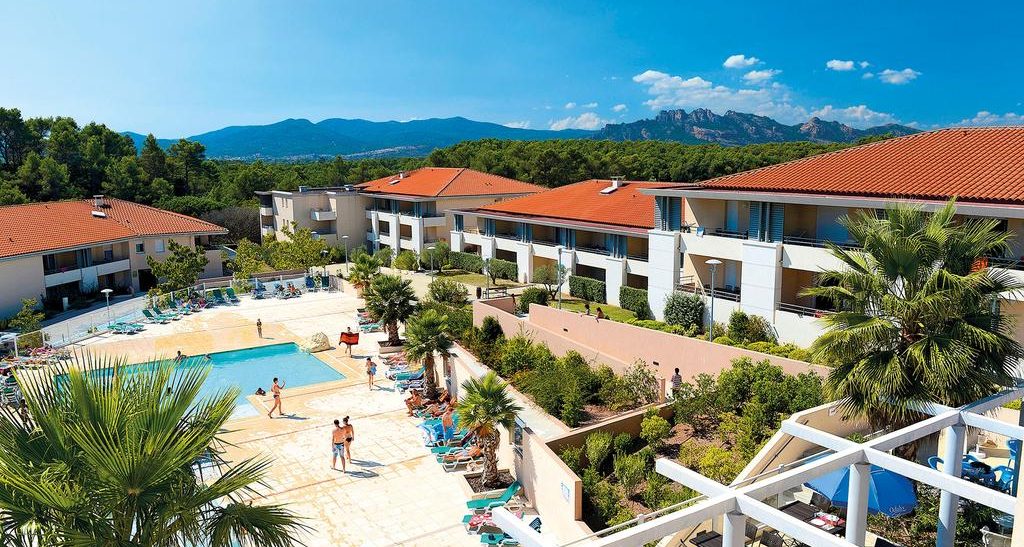 Piscine Parasols d'Argens